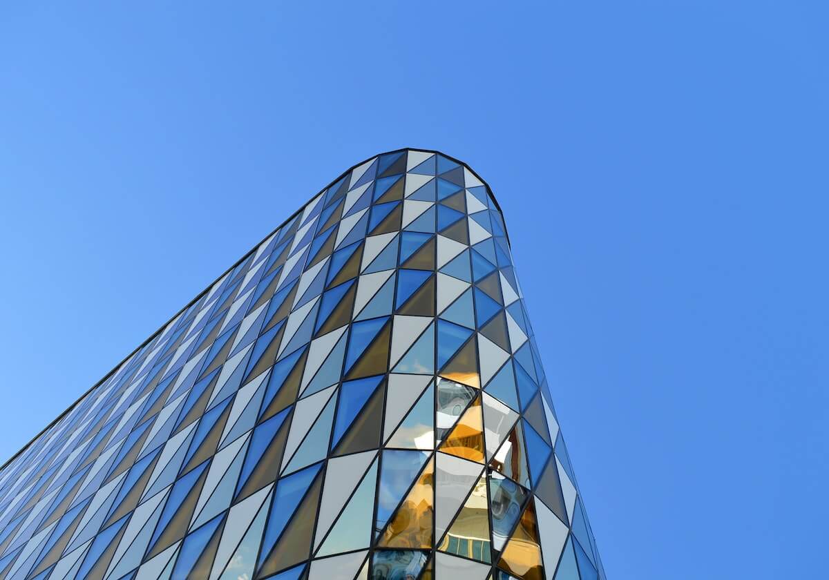 开云-法甲前瞻|巴黎3-0里尔:三冠王之后,大巴黎三线全崩?