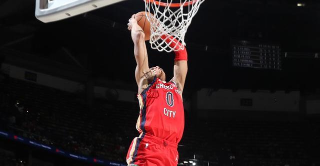 开云全站下载-狂轰滥炸！鹈鹕单节轰50分、全场砍156分 均创队史纪录